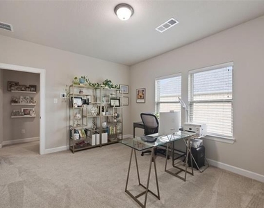 1906 Galenda Drive - Photo Thumbnail 18