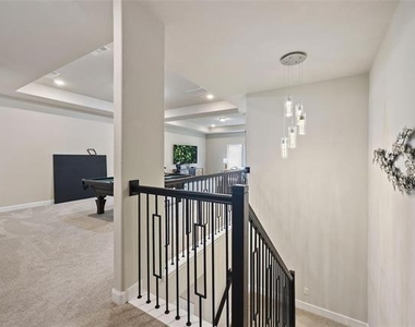 1906 Galenda Drive - Photo Thumbnail 21