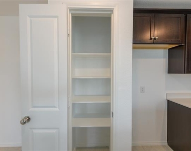 2629 Turtle Dove Drive - Photo Thumbnail 6