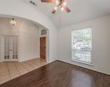8648 Prairie Dawn Drive - Photo Thumbnail 4