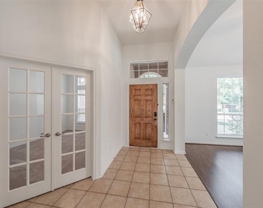 8648 Prairie Dawn Drive - Photo Thumbnail 3