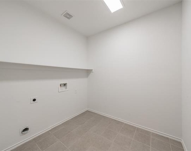 8648 Prairie Dawn Drive - Photo Thumbnail 8