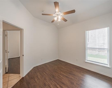 8648 Prairie Dawn Drive - Photo Thumbnail 14