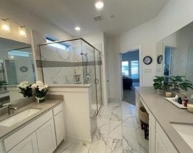 504 Harmon Drive - Photo Thumbnail 5