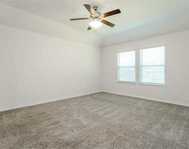 406 Saddle Club Way - Photo Thumbnail 23