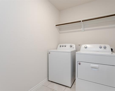 406 Saddle Club Way - Photo Thumbnail 10