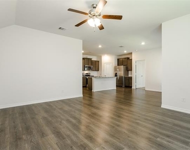 406 Saddle Club Way - Photo Thumbnail 22