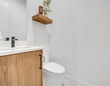 1525 Pecos Street - Photo Thumbnail 26