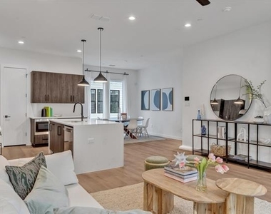 1525 Pecos Street - Photo Thumbnail 10