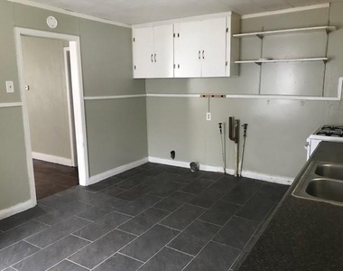 2809 S 6th Street - Photo Thumbnail 4