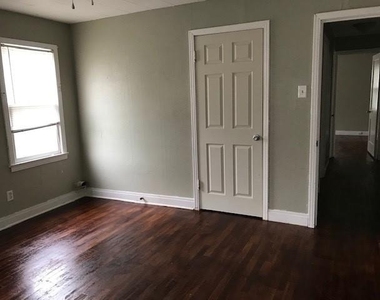 2809 S 6th Street - Photo Thumbnail 10