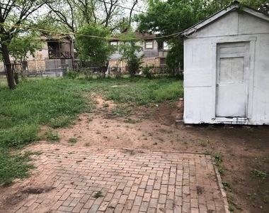 2809 S 6th Street - Photo Thumbnail 12