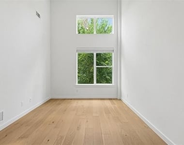 6144 Oram Street - Photo Thumbnail 25