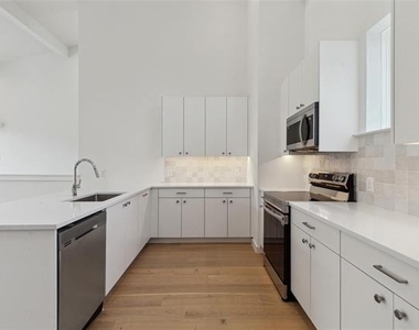 6144 Oram Street - Photo Thumbnail 9