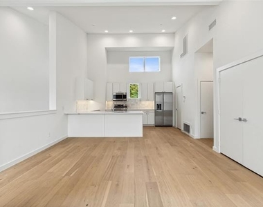 6144 Oram Street - Photo Thumbnail 16