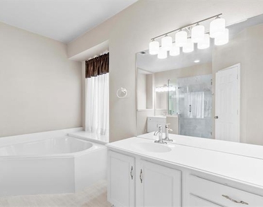 11650 Cape Royal Lane - Photo Thumbnail 6