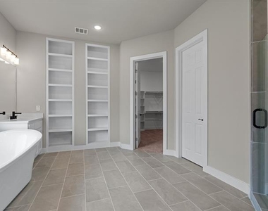 4318 Peachtree Lane - Photo Thumbnail 20