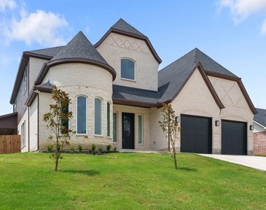 4318 Peachtree Lane - Photo Thumbnail 1