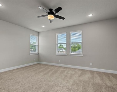 4318 Peachtree Lane - Photo Thumbnail 28