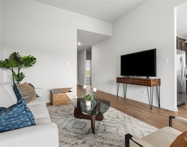1313 Tilton Drive - Photo Thumbnail 3