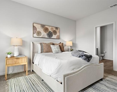 1313 Tilton Drive - Photo Thumbnail 5