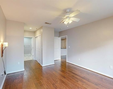 1200 Main Street - Photo Thumbnail 22