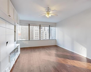 1200 Main Street - Photo Thumbnail 4