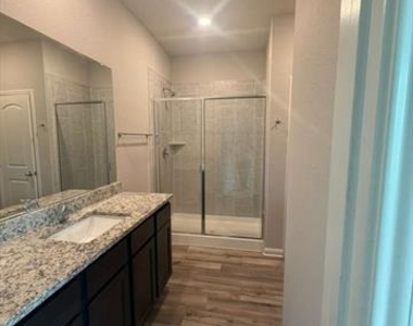 310 Foster Lane - Photo Thumbnail 14