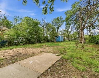 127 E Walker Street - Photo Thumbnail 19