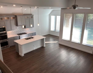 3259 Shearwater Lane - Photo Thumbnail 4