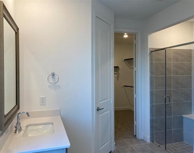 3259 Shearwater Lane - Photo Thumbnail 16