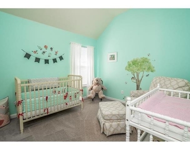 1405 Nightingale Drive - Photo Thumbnail 3