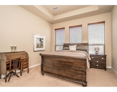 1405 Nightingale Drive - Photo Thumbnail 13