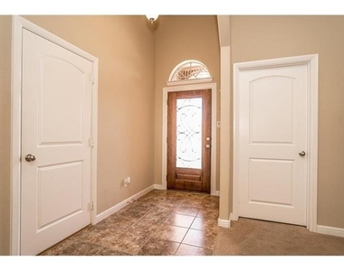 1405 Nightingale Drive - Photo Thumbnail 1