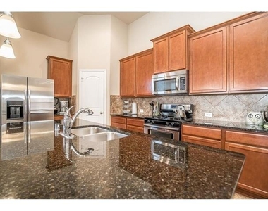 1405 Nightingale Drive - Photo Thumbnail 22