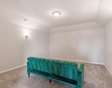 418 Ardsley Lane - Photo Thumbnail 17