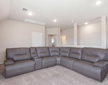 418 Ardsley Lane - Photo Thumbnail 13