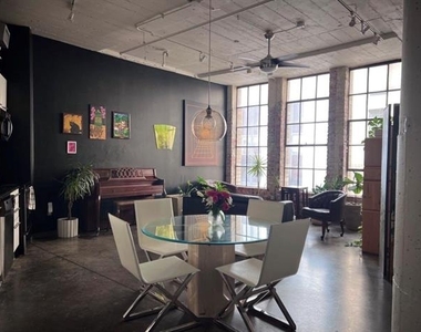 1122 Jackson Street - Photo Thumbnail 8