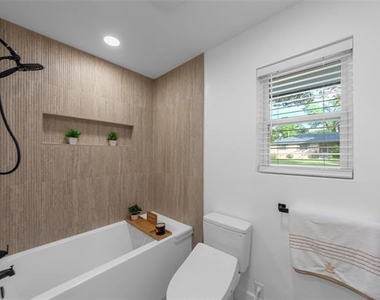 7041 Freemont Street - Photo Thumbnail 25