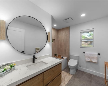 7041 Freemont Street - Photo Thumbnail 24