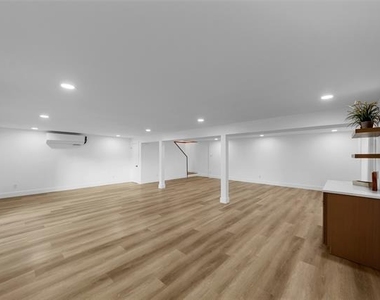 7041 Freemont Street - Photo Thumbnail 19