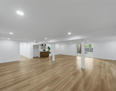 7041 Freemont Street - Photo Thumbnail 17