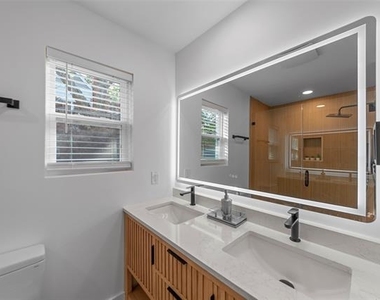 7041 Freemont Street - Photo Thumbnail 28