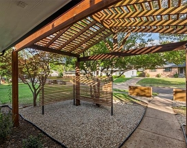 7041 Freemont Street - Photo Thumbnail 4