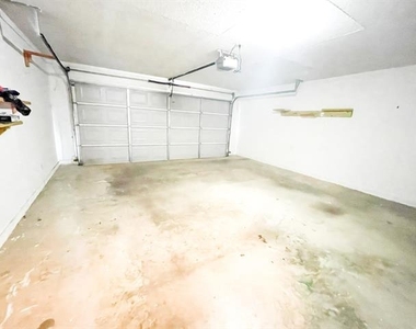 210 Paschall - Photo Thumbnail 7