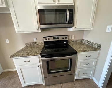 210 Paschall - Photo Thumbnail 14