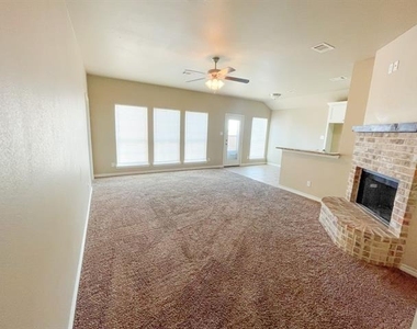 210 Paschall - Photo Thumbnail 9