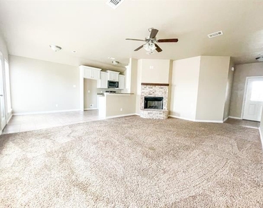 210 Paschall - Photo Thumbnail 4