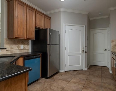 2108 Harris Place - Photo Thumbnail 17