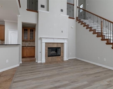 2108 Harris Place - Photo Thumbnail 13